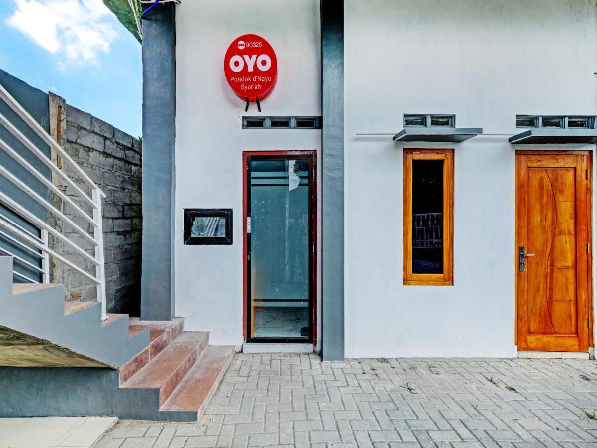 Oyo 90325 Pondok Dnayu Syariah Jarakan Buitenkant foto